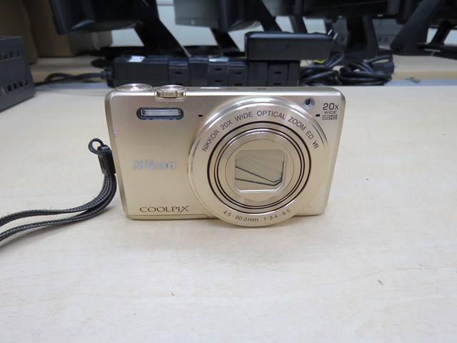 中古専門 備品売却 / Nikon デジタルカメラ COOLPIX S7000 本体